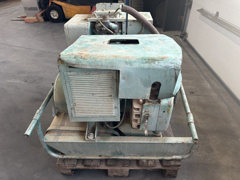 GENERATOR Onan Portaweld 200 Las generator Welding generator 200 Amp Benzine Petrol - Elgenerator: bild 1 GENERATOR Onan Portaweld 200 Las generator Welding generator 200 Amp Benzine Petrol - Elgenerator: bild 1