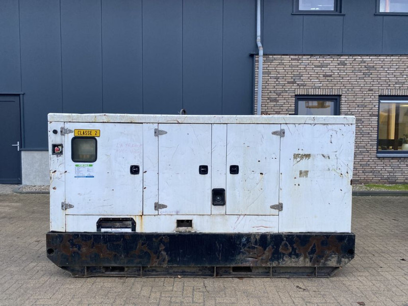 Himoinsa HFW 200 Iveco NEF 67 Stamford 200 kVA Silent generatorset - Elgenerator: bild 1 Himoinsa HFW 200 Iveco NEF 67 Stamford 200 kVA Silent generatorset - Elgenerator: bild 1