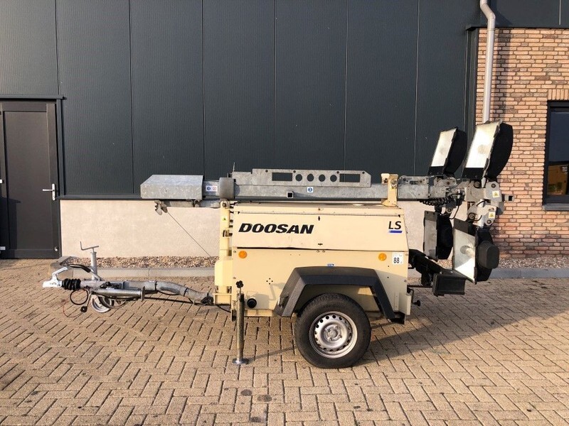 Ingersoll Rand Kubota LT6KA 9 meter light tower generator - Belysningsmast: bild 4 Ingersoll Rand Kubota LT6KA 9 meter light tower generator - Belysningsmast: bild 4