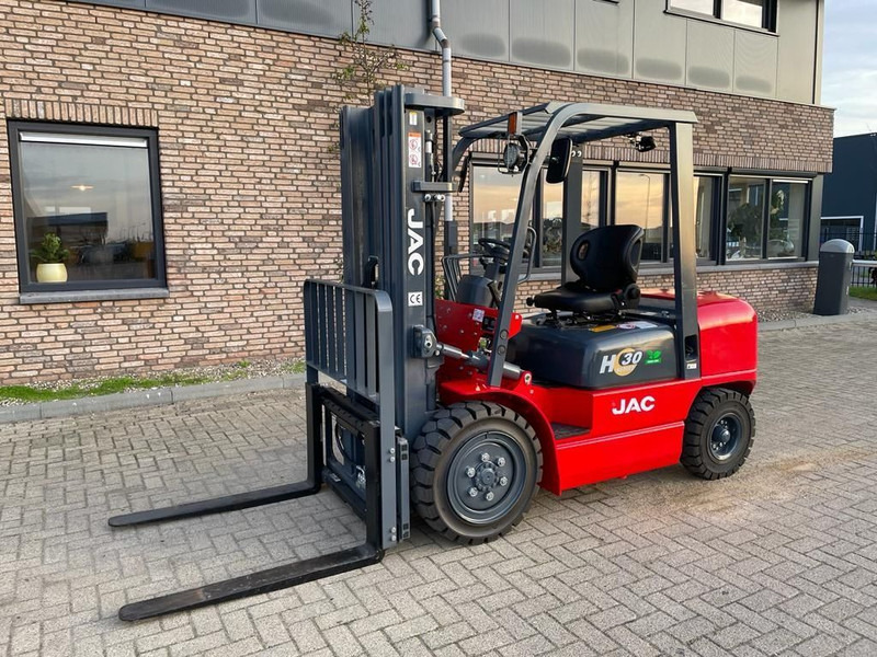 Isuzu JAC CPCD30 3 ton Triplex Freelift Sideshift Diesel Heftruck New ! - Dieseltruck: bild 2 Isuzu JAC CPCD30 3 ton Triplex Freelift Sideshift Diesel Heftruck New ! - Dieseltruck: bild 2