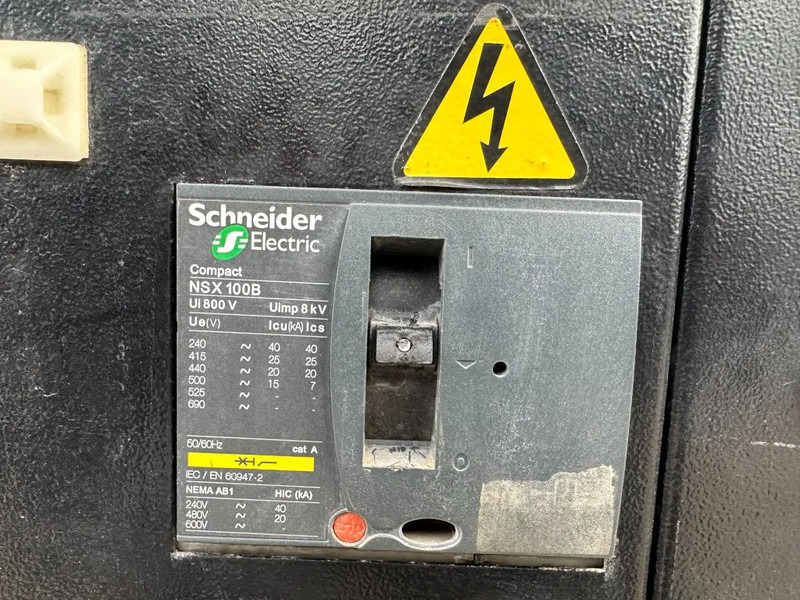 Elgenerator Iveco FPT F32 AM1A Leroy Somer 32 kVA Silent generatorset 28 hours !: bild 14 Elgenerator Iveco FPT F32 AM1A Leroy Somer 32 kVA Silent generatorset 28 hours !: bild 14