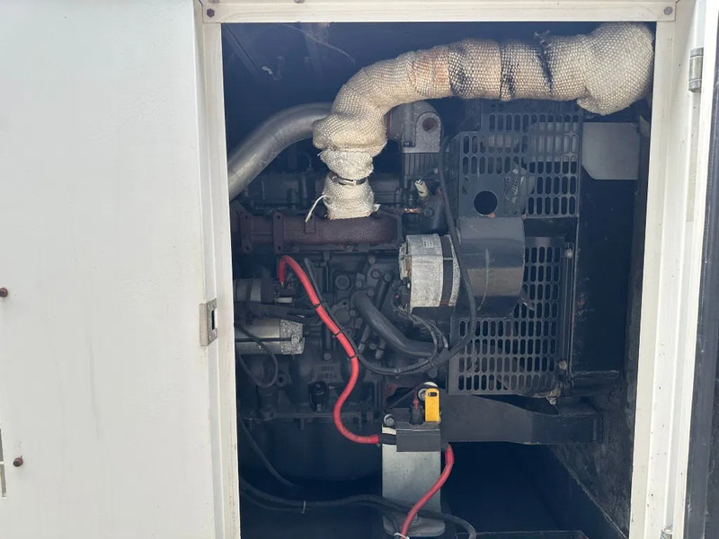 Elgenerator Iveco FPT F32 AM1A Leroy Somer 32 kVA Silent generatorset 28 hours !: bild 6 Elgenerator Iveco FPT F32 AM1A Leroy Somer 32 kVA Silent generatorset 28 hours !: bild 6