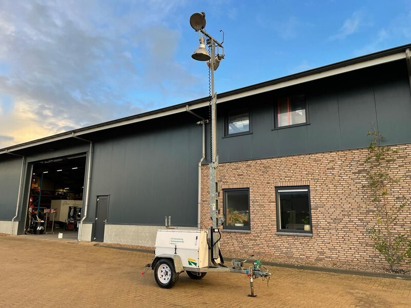 Perkins Mecc Alte Spa 5 kVA Mobiele Lichtmast Aggregaat Light Tower - Belysningsmast: bild 5 Perkins Mecc Alte Spa 5 kVA Mobiele Lichtmast Aggregaat Light Tower - Belysningsmast: bild 5