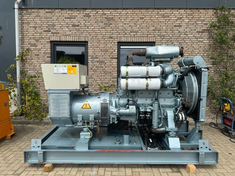 Volvo Penta TD121GG SDMO Leroy Somer 200 kVA noodstroom generatorset - Elgenerator: bild 1 Volvo Penta TD121GG SDMO Leroy Somer 200 kVA noodstroom generatorset - Elgenerator: bild 1