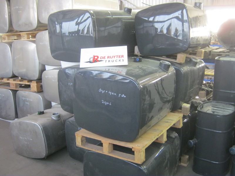 DAF Brandstoftanks voor CF en XF (staal) - Bränsletank för Lastbil: bild 1 DAF Brandstoftanks voor CF en XF (staal) - Bränsletank för Lastbil: bild 1