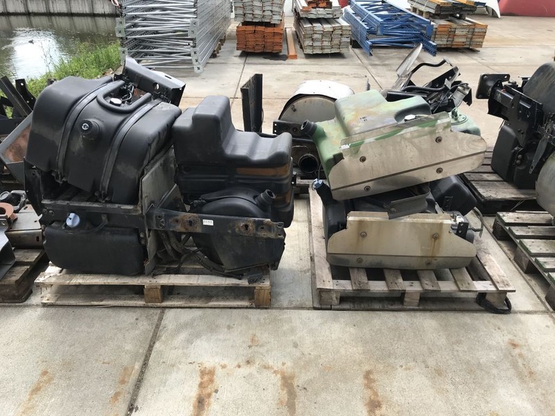 DAF DIVERSEN UITLAATDELEN - Avgassystem för Lastbil: bild 4 DAF DIVERSEN UITLAATDELEN - Avgassystem för Lastbil: bild 4