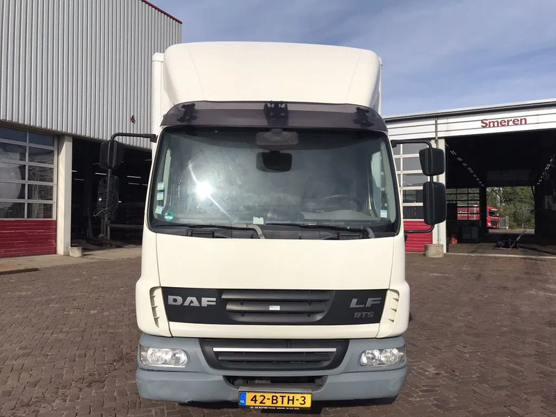 DAF LF 45 12.220 EURO 5 EEV - Lastbil med skåp: bild 2 DAF LF 45 12.220 EURO 5 EEV - Lastbil med skåp: bild 2