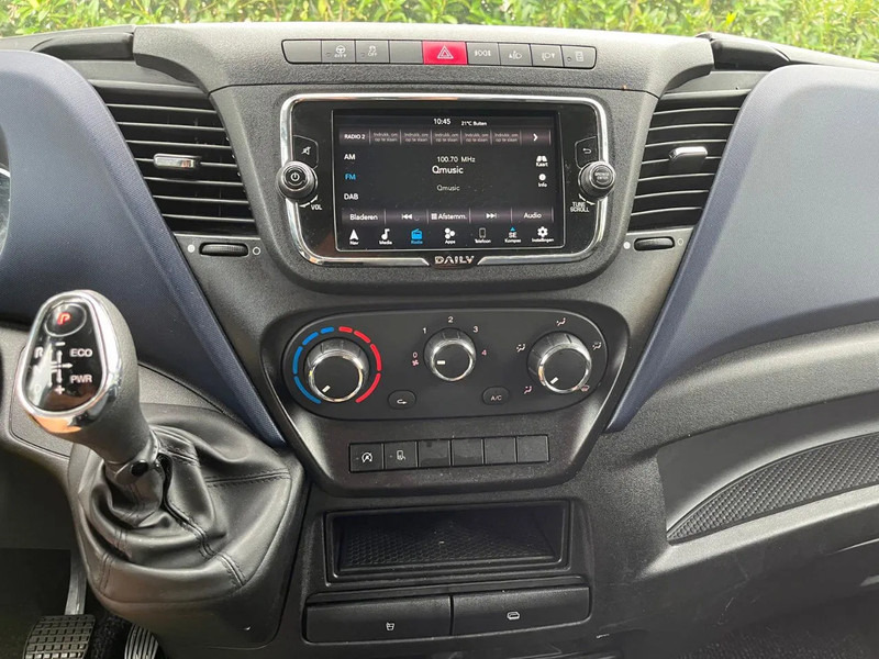 Volymskåp, Dubbelhytt transportbil Iveco Daily 35C16 Achterdeuren nieuwe motor +distributieriem bij 253480 KM op 02-05-2024: bild 19