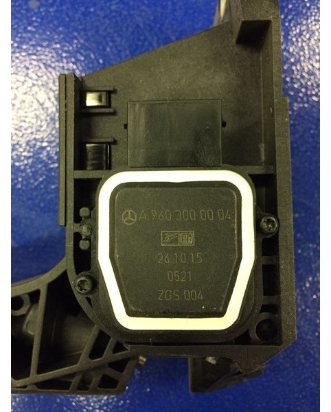 Mercedes-Benz gaspedaal actros / atego / axor 9603000004 - Pedal för Lastbil: bild 4 Mercedes-Benz gaspedaal actros / atego / axor 9603000004 - Pedal för Lastbil: bild 4