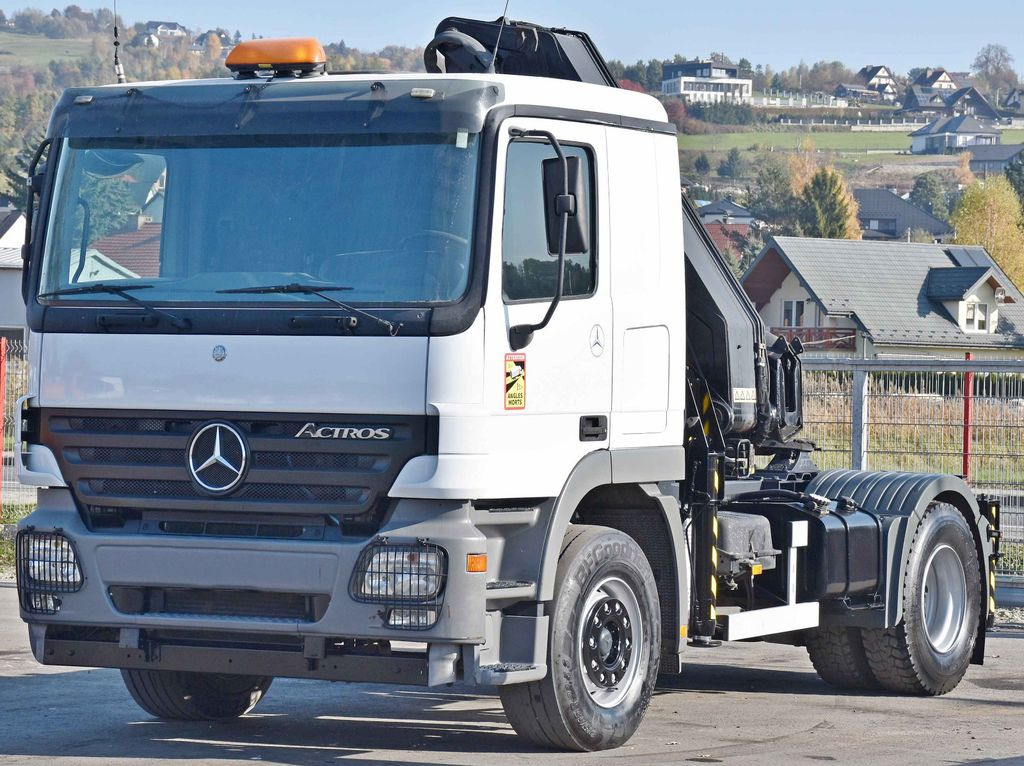 Mercedes-Benz ACTROS 1844 * Sattelzugmaschine *HIAB 330-5/FUNK - Dragbil: bild 3 Mercedes-Benz ACTROS 1844 * Sattelzugmaschine *HIAB 330-5/FUNK - Dragbil: bild 3
