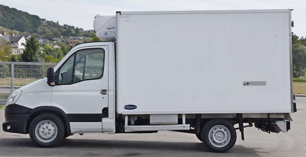 Iveco DAILY 35S13* Kühlkoffer 2,00 m * TOPZUSTAND Iveco DAILY 35S13 * Kühlkoffer * TOPZUSTAND - Kylbil lastbil, Kranbil: bild 4 Iveco DAILY 35S13* Kühlkoffer 2,00 m * TOPZUSTAND Iveco DAILY 35S13 * Kühlkoffer * TOPZUSTAND - Kylbil lastbil, Kranbil: bild 4