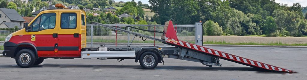 Iveco DAILY 70C17 Abschleppwagen 4,90m * TOPZUSTAND! Iveco DAILY 70C17 Abschleppwagen 4,90m * TOPZUSTAND! - Bärgningsbil: bild 5 Iveco DAILY 70C17 Abschleppwagen 4,90m * TOPZUSTAND! Iveco DAILY 70C17 Abschleppwagen 4,90m * TOPZUSTAND! - Bärgningsbil: bild 5