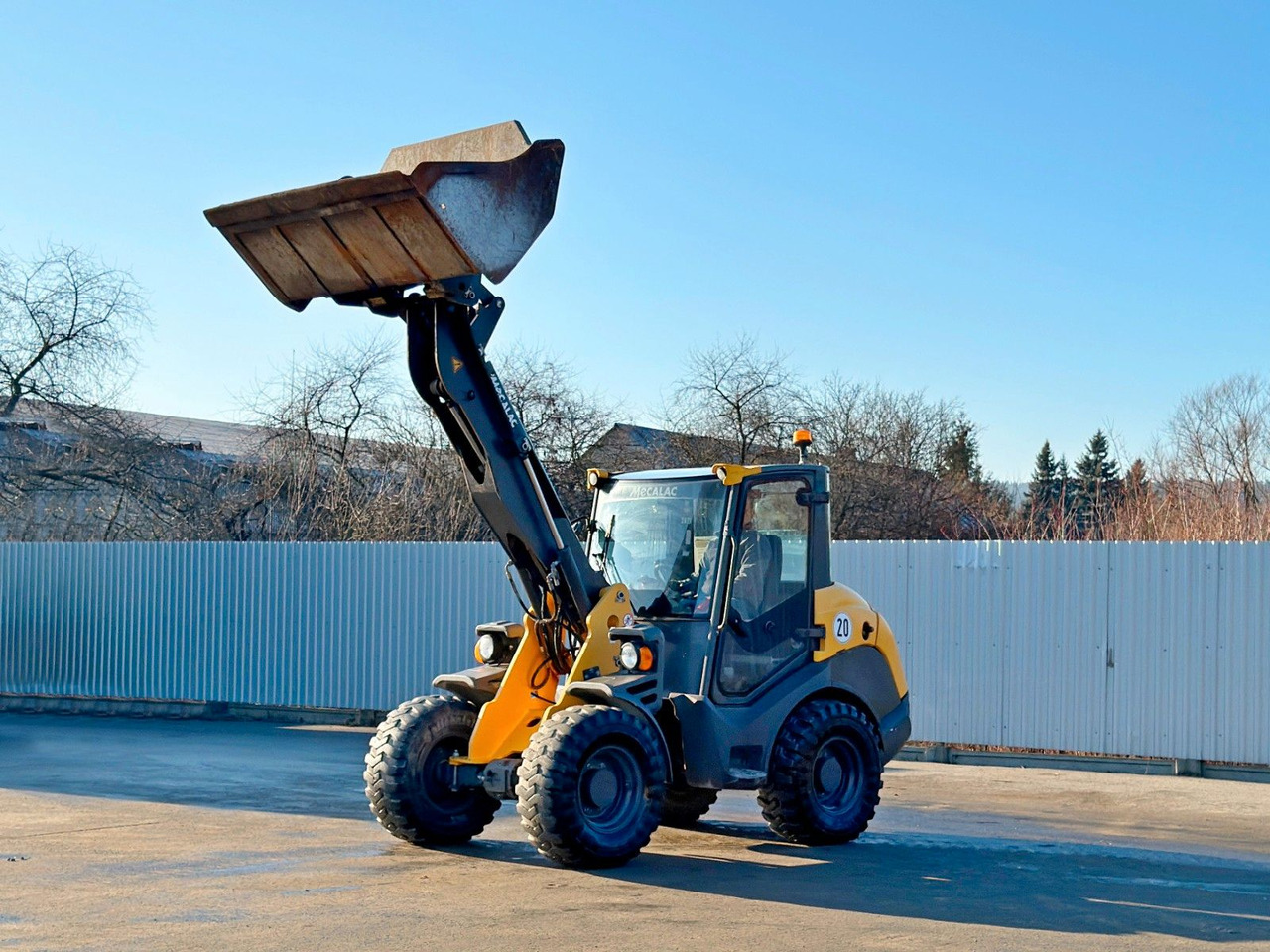 MECALAC AHLMANN AX 1000 * RADLADER * TOP - Hjullastare: bild 2 MECALAC AHLMANN AX 1000 * RADLADER * TOP - Hjullastare: bild 2