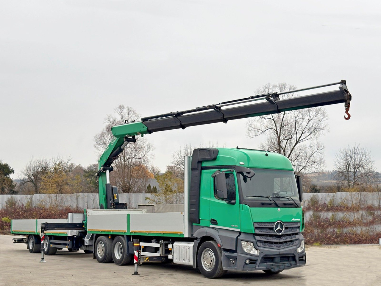 Mercedes-Benz ACTROS 264 * FASSI F 345.24 + FUNK + Anhänger - Kranbil: bild 2 Mercedes-Benz ACTROS 264 * FASSI F 345.24 + FUNK + Anhänger - Kranbil: bild 2