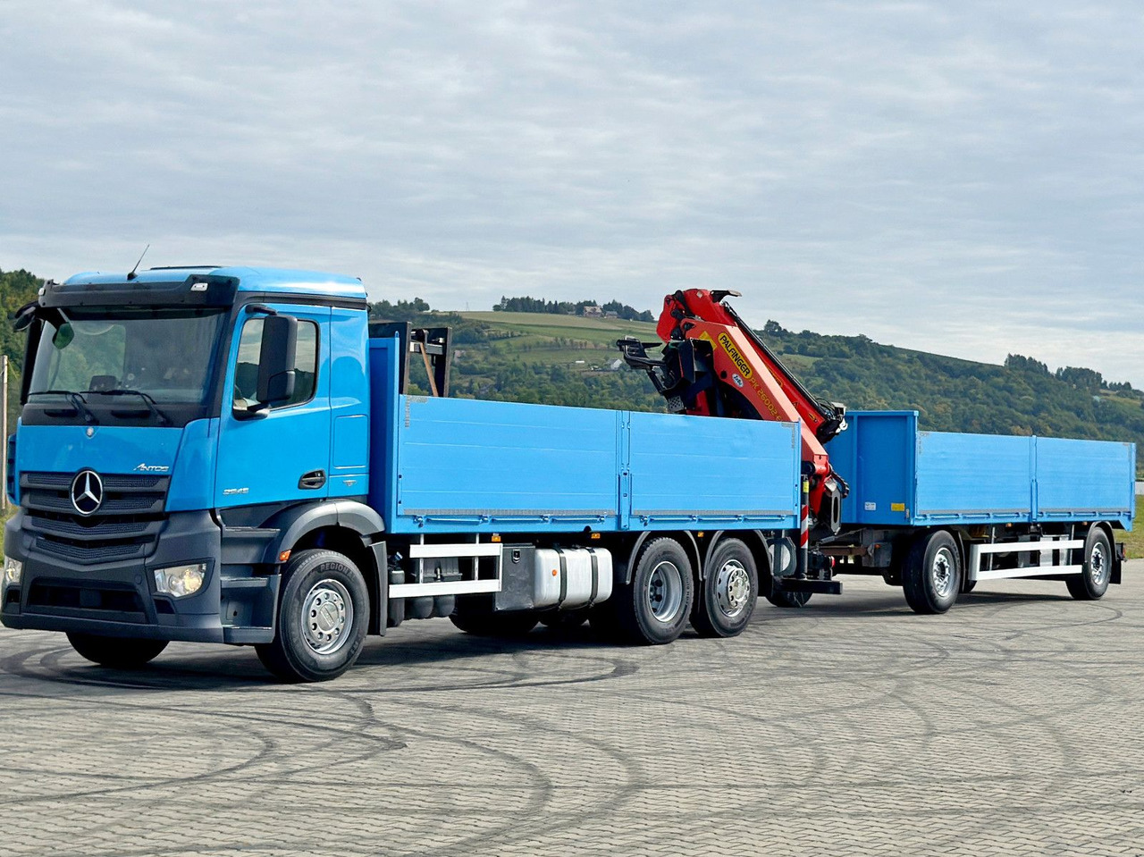 Mercedes-Benz ANTOS 2545*PK 26002-EHE+JIB PJ060A+Anhänger/FUNK - Kranbil: bild 4 Mercedes-Benz ANTOS 2545*PK 26002-EHE+JIB PJ060A+Anhänger/FUNK - Kranbil: bild 4