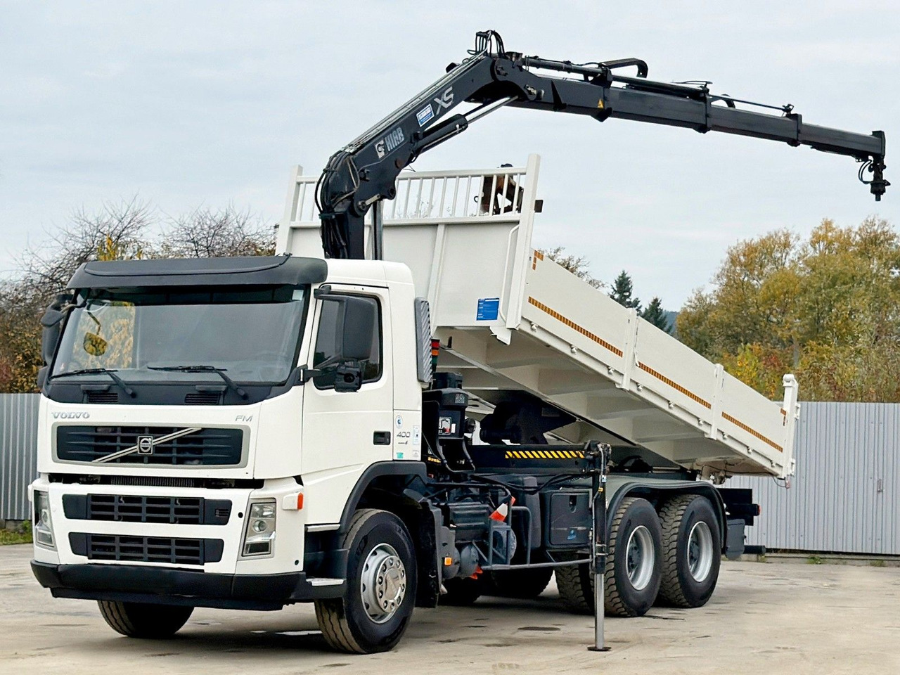Volvo FM 400 Kipper 6,20m * HIAB 144 B-3 HIDUO* 6x4 - Kranbil: bild 2 Volvo FM 400 Kipper 6,20m * HIAB 144 B-3 HIDUO* 6x4 - Kranbil: bild 2