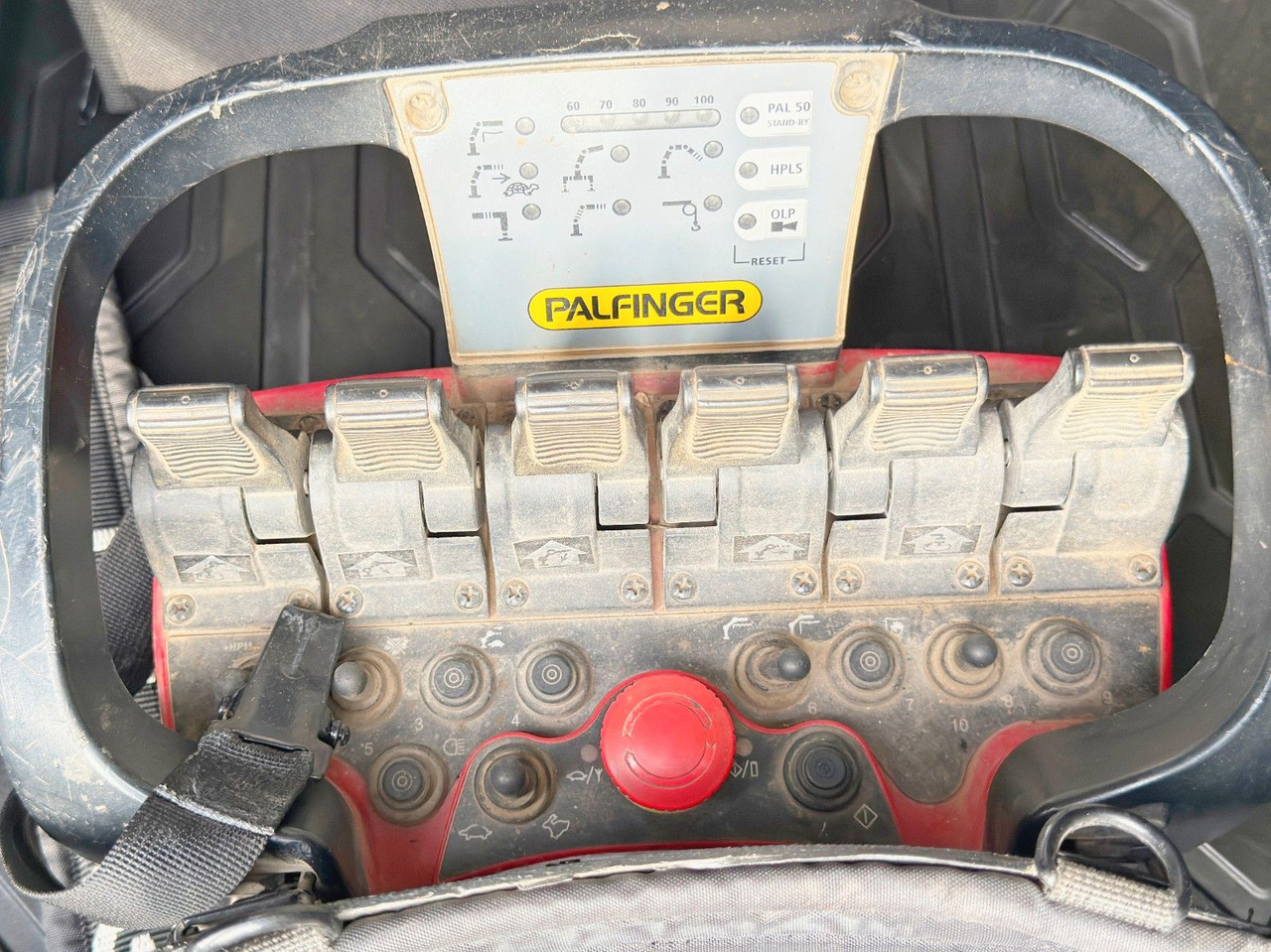 Leasa  Volvo FMX 460 Kipper 6,40m + PALFINGER PK 18002 EH D Volvo FMX 460 Kipper 6,40m + PALFINGER PK 18002 EH D: bild 14