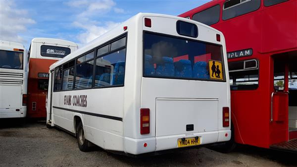 2004 Mercedes  33 seat dual purpose minicoach - Förortsbuss: bild 2 2004 Mercedes  33 seat dual purpose minicoach - Förortsbuss: bild 2