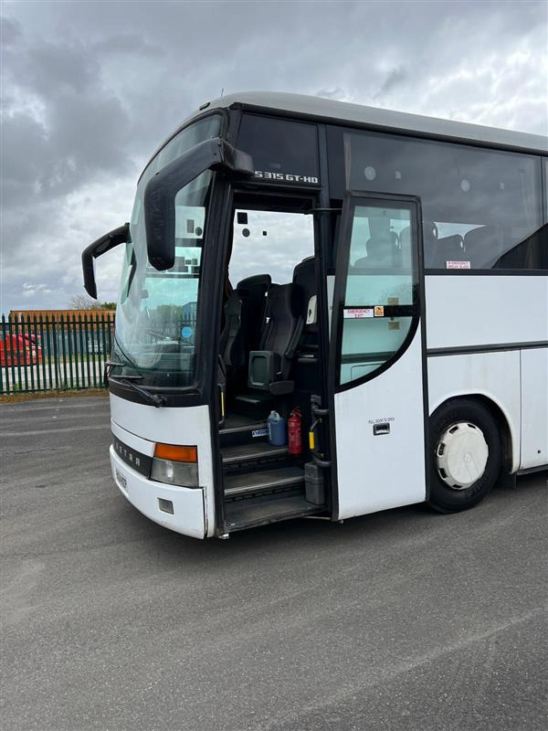 2004 Setra 315 GT 49 Seat coach, MOT November, 6 cylinder, 6 speed manual, excellent runner. - Turistbuss: bild 2 2004 Setra 315 GT 49 Seat coach, MOT November, 6 cylinder, 6 speed manual, excellent runner. - Turistbuss: bild 2