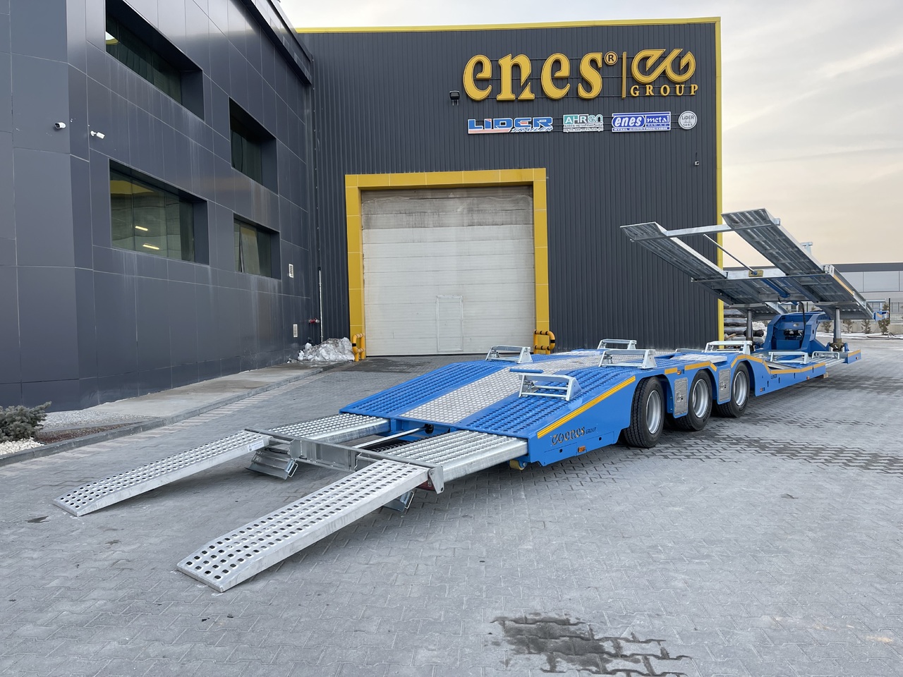LIDER 2025 NEW UNUSED READY IN FACTORY STOCK - Biltransportbil semitrailer: bild 1 LIDER 2025 NEW UNUSED READY IN FACTORY STOCK - Biltransportbil semitrailer: bild 1
