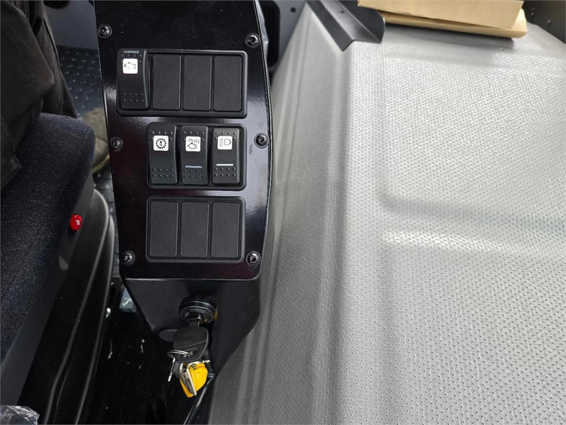 Terminaltraktor Mafi R336 4x4: bild 16 Terminaltraktor Mafi R336 4x4: bild 16