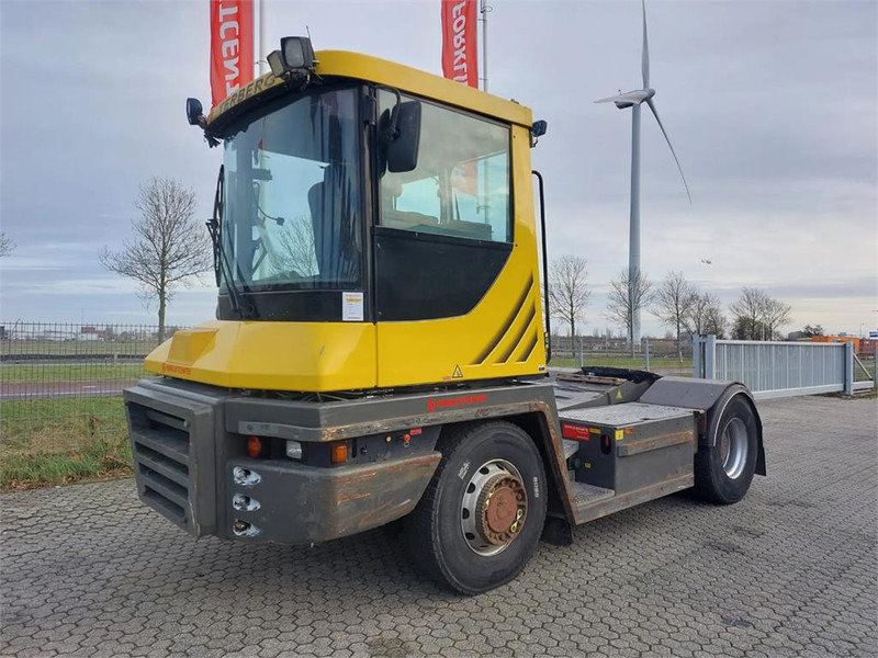 Terberg RT323 4x4 - Terminaltraktor: bild 2 Terberg RT323 4x4 - Terminaltraktor: bild 2