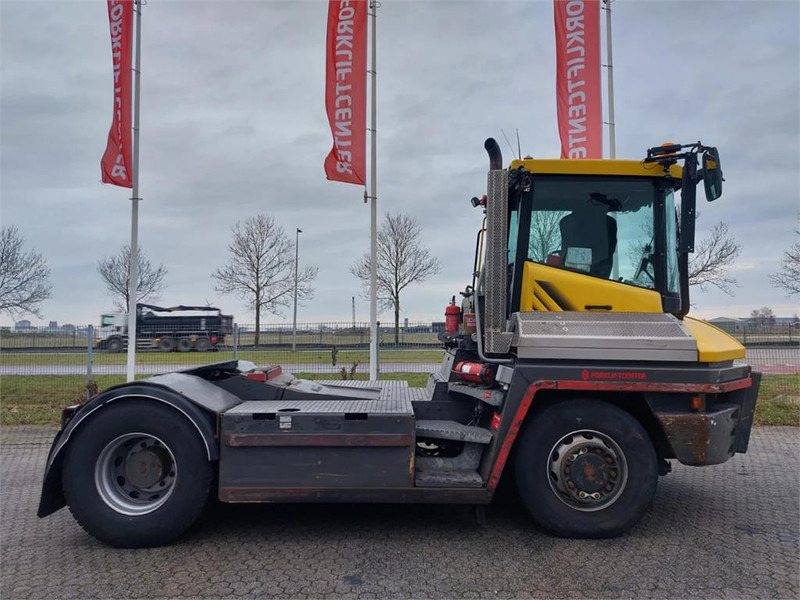 Terberg RT323 4x4 - Terminaltraktor: bild 3 Terberg RT323 4x4 - Terminaltraktor: bild 3