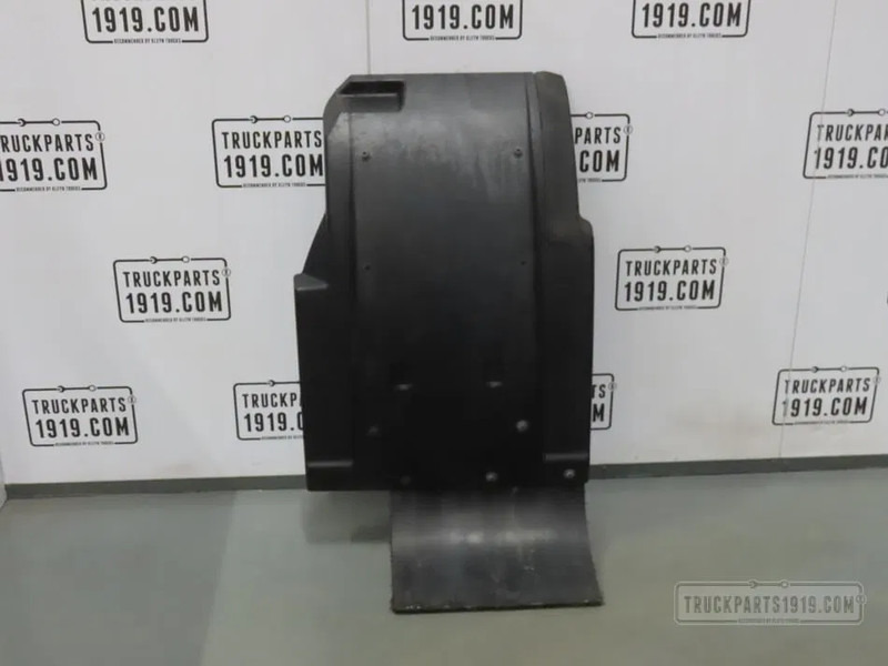 DAF 2042661 Spatbord voor Re. DAF - Karosseri och exteriör för Lastbil: bild 1 DAF 2042661 Spatbord voor Re. DAF - Karosseri och exteriör för Lastbil: bild 1