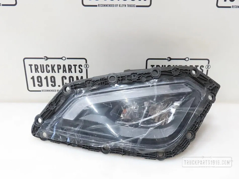DAF 2272641 Lighting Skylight Li. XG - Ljus/ Belysning för Lastbil: bild 1 DAF 2272641 Lighting Skylight Li. XG - Ljus/ Belysning för Lastbil: bild 1