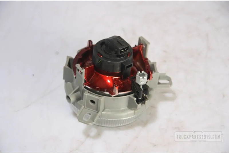 Renault Magnum 7420881197 Mistlamp - Dimljus för Lastbil: bild 2 Renault Magnum 7420881197 Mistlamp - Dimljus för Lastbil: bild 2