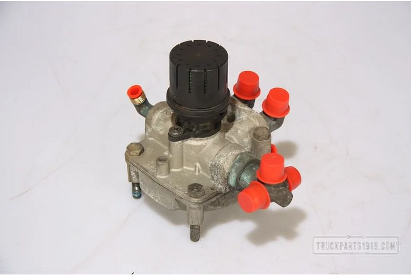 Scania R Compressed Air System Scania R Relaisklep Used - Ventil för Lastbil: bild 1 Scania R Compressed Air System Scania R Relaisklep Used - Ventil för Lastbil: bild 1