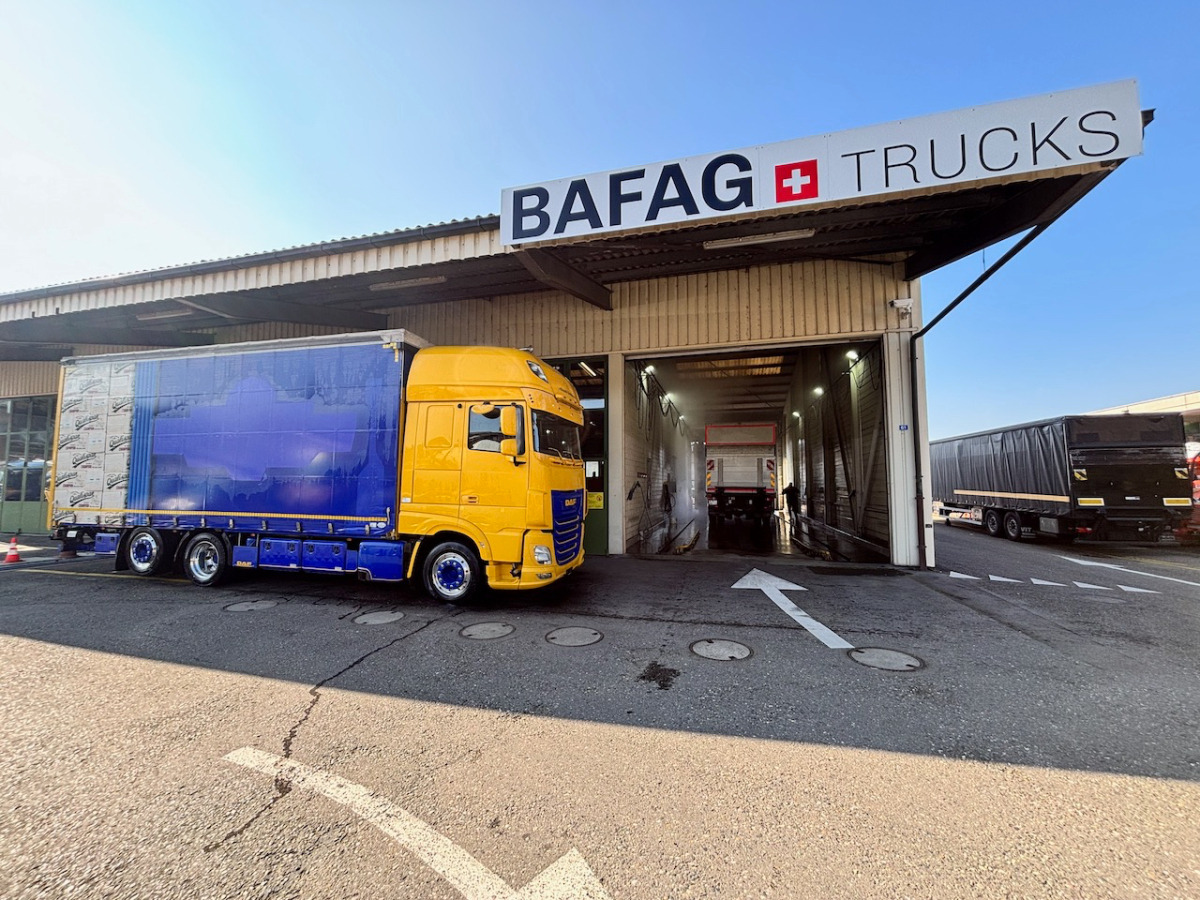 DAF FAN XF 530 LD Jumbo - Kapellbil: bild 2 DAF FAN XF 530 LD Jumbo - Kapellbil: bild 2