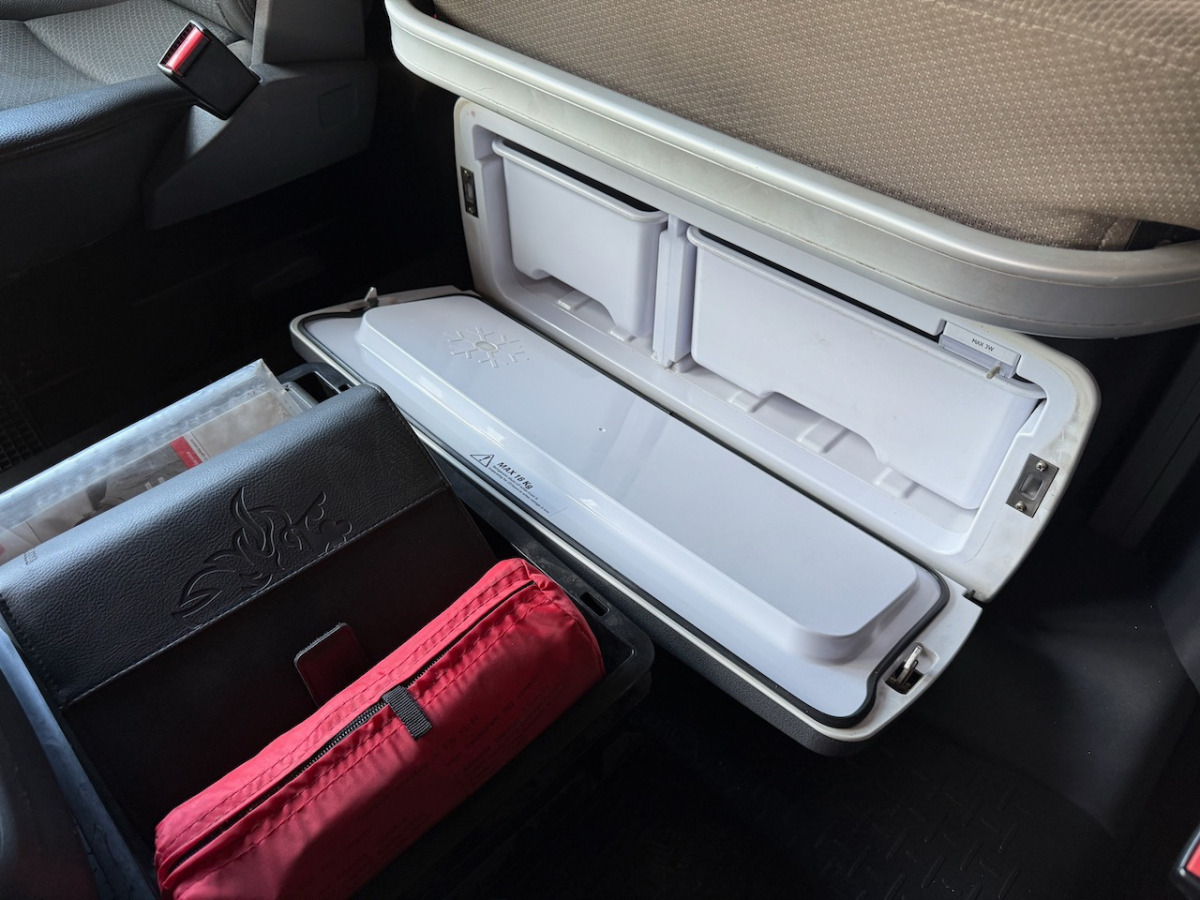 SCANIA R490 8x4 - Lastväxlare lastbil: bild 4 SCANIA R490 8x4 - Lastväxlare lastbil: bild 4