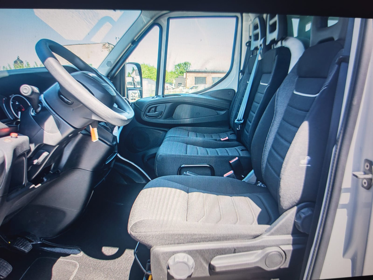 Iveco Daily 70 C18 Pritsche-Plane BÃR - Transportbil med kapell: bild 4 Iveco Daily 70 C18 Pritsche-Plane BÃR - Transportbil med kapell: bild 4