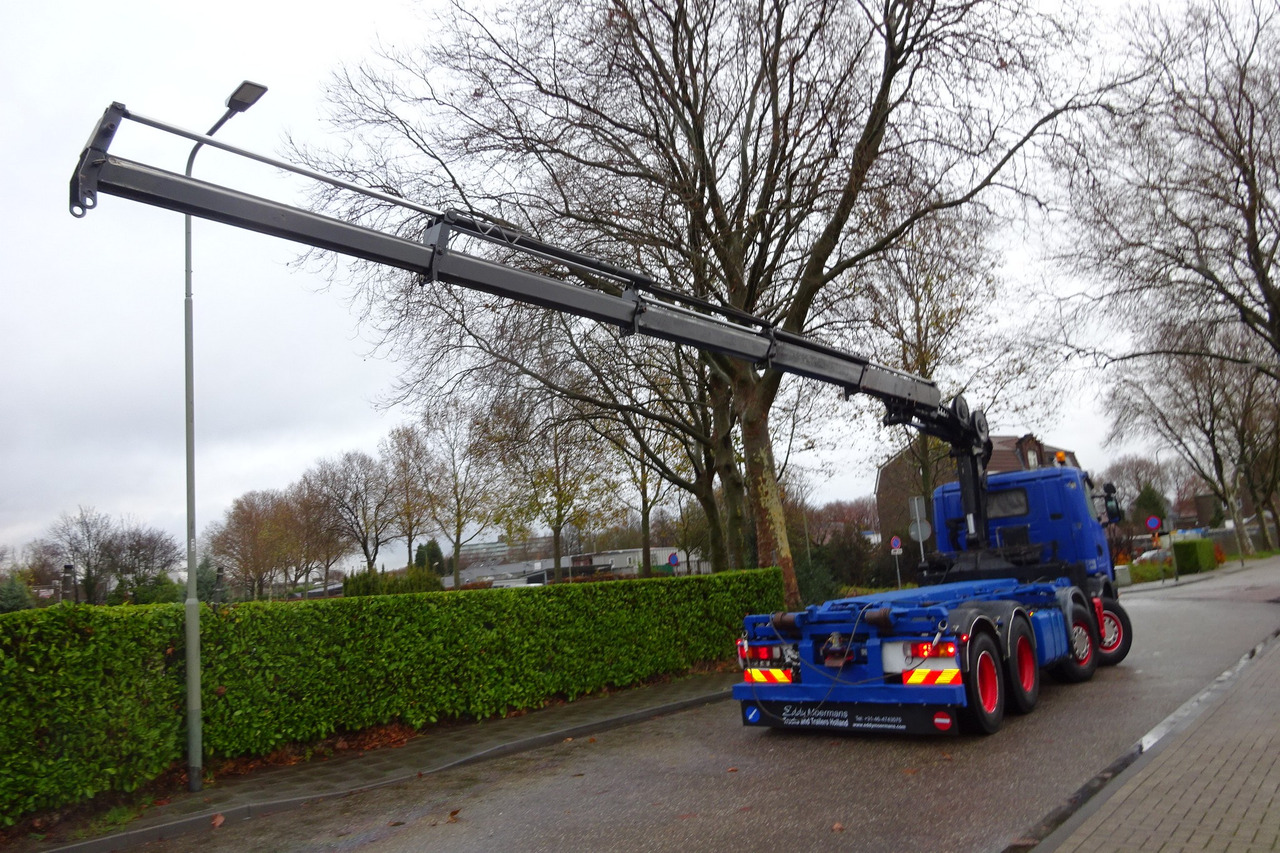 Scania R 124G 420 8x2 - Kranbil: bild 4 Scania R 124G 420 8x2 - Kranbil: bild 4