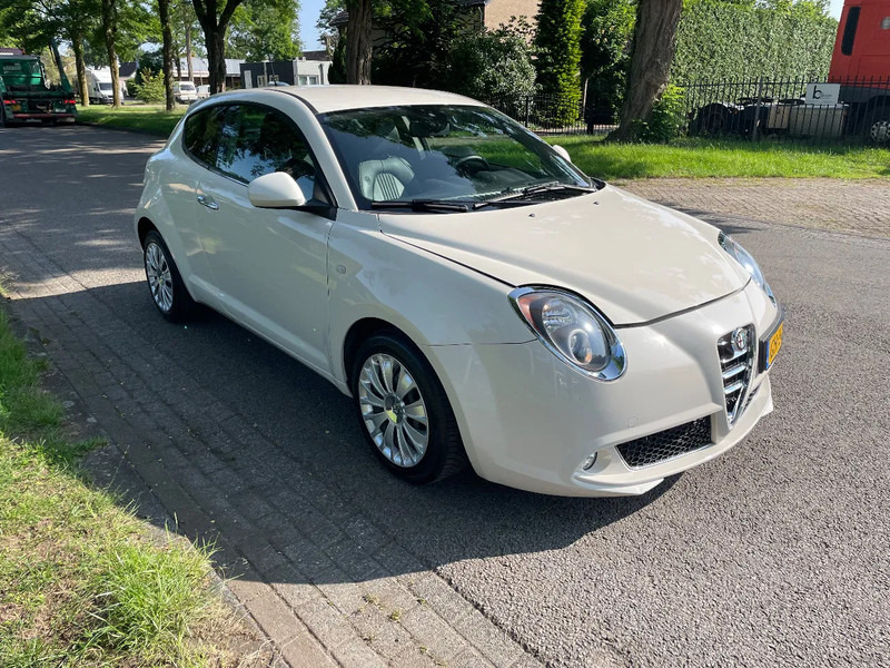 Alfa Romeo MiTo ZEER MOOI in prijs verlaagt - Hatchback/ Halvkombi: bild 1 Alfa Romeo MiTo ZEER MOOI in prijs verlaagt - Hatchback/ Halvkombi: bild 1