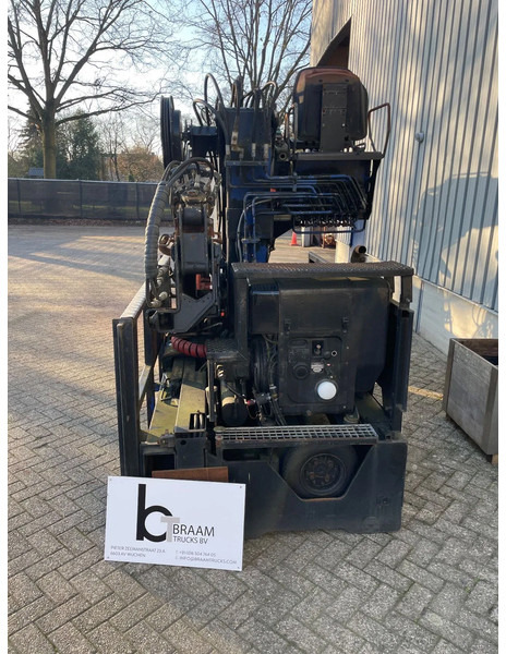 Hiab Hiad 220-F3 tot 9 meter uitschuifbaar. OOK NOG EEN KENIS KRAAN - Lastbilskran: bild 1 Hiab Hiad 220-F3 tot 9 meter uitschuifbaar. OOK NOG EEN KENIS KRAAN - Lastbilskran: bild 1