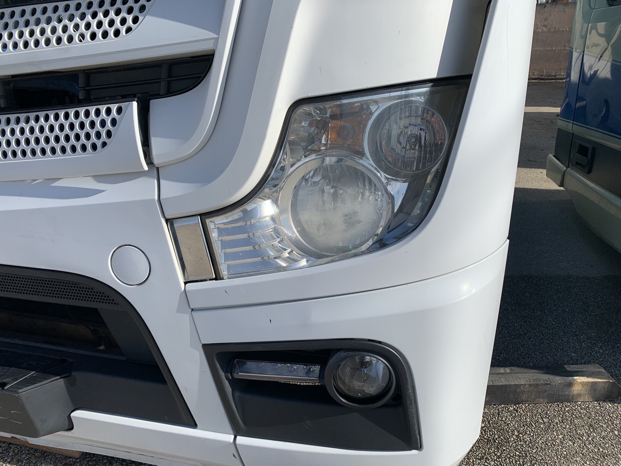 FRONT BUMPER ACTROS MP4 BIG SPACE  - Stötfångare för Lastbil: bild 3 FRONT BUMPER ACTROS MP4 BIG SPACE  - Stötfångare för Lastbil: bild 3