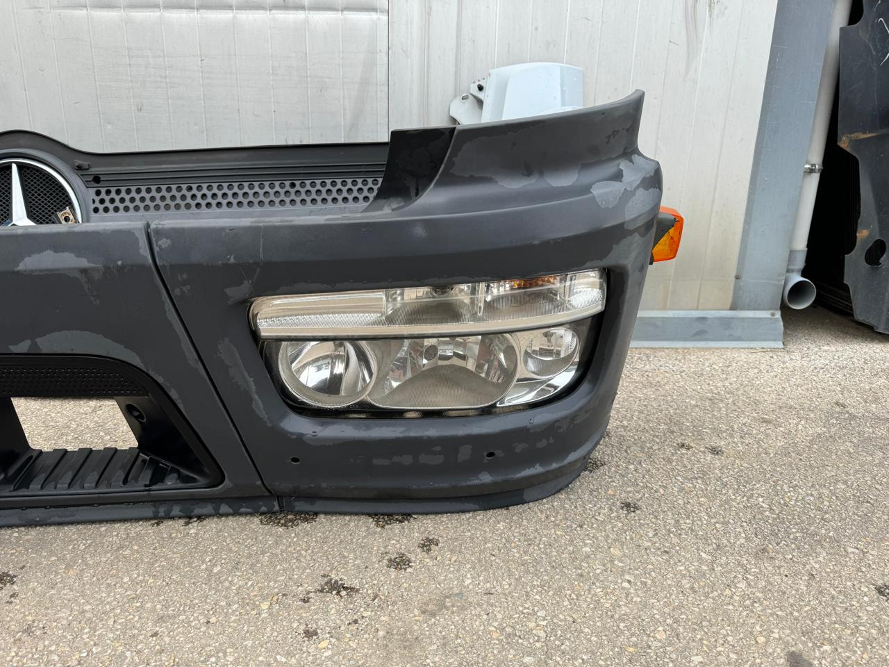 FRONT PACKET ATEGO 4  - Karosseri och exteriör: bild 4 FRONT PACKET ATEGO 4  - Karosseri och exteriör: bild 4