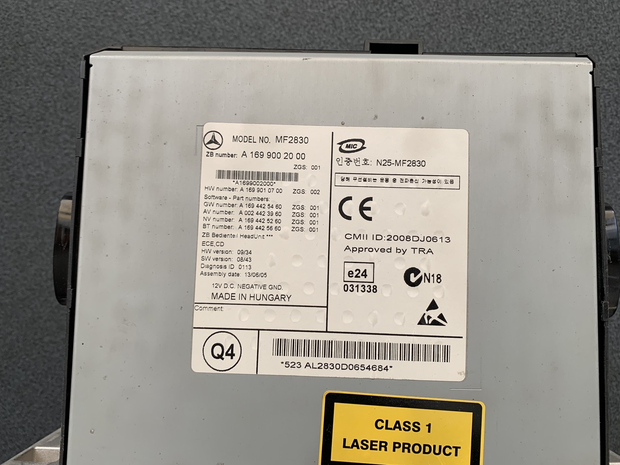 RADIO CD MERCEDES SPRINTER 906 MF2830 - Navigationssystem för Transportbil: bild 2 RADIO CD MERCEDES SPRINTER 906 MF2830 - Navigationssystem för Transportbil: bild 2