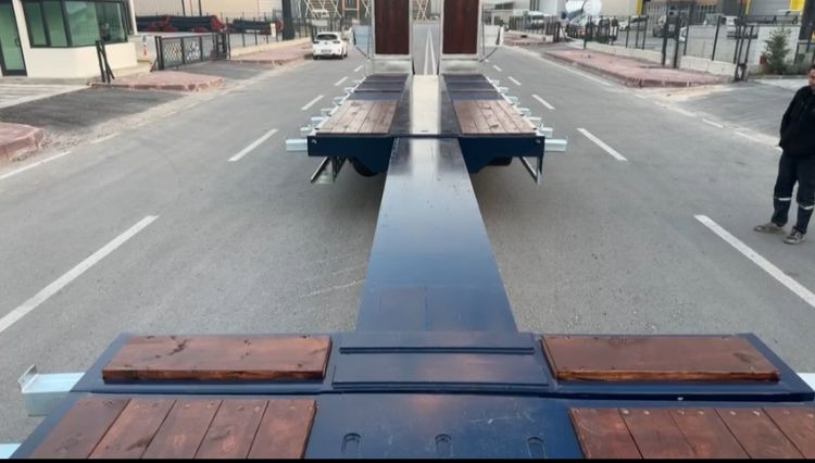 EMIRSAN 2024 - Låg lastare semitrailer: bild 1 EMIRSAN 2024 - Låg lastare semitrailer: bild 1