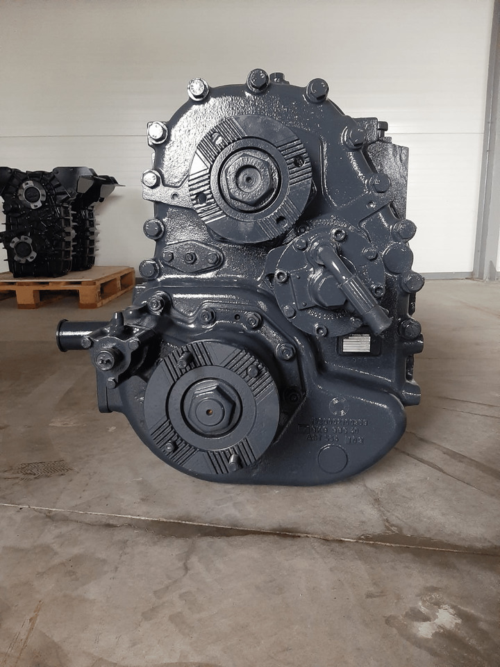 Iveco trakker vg2000 tussenbak Gebruikt ZF - Transmission för Lastbil: bild 1 Iveco trakker vg2000 tussenbak Gebruikt ZF - Transmission för Lastbil: bild 1