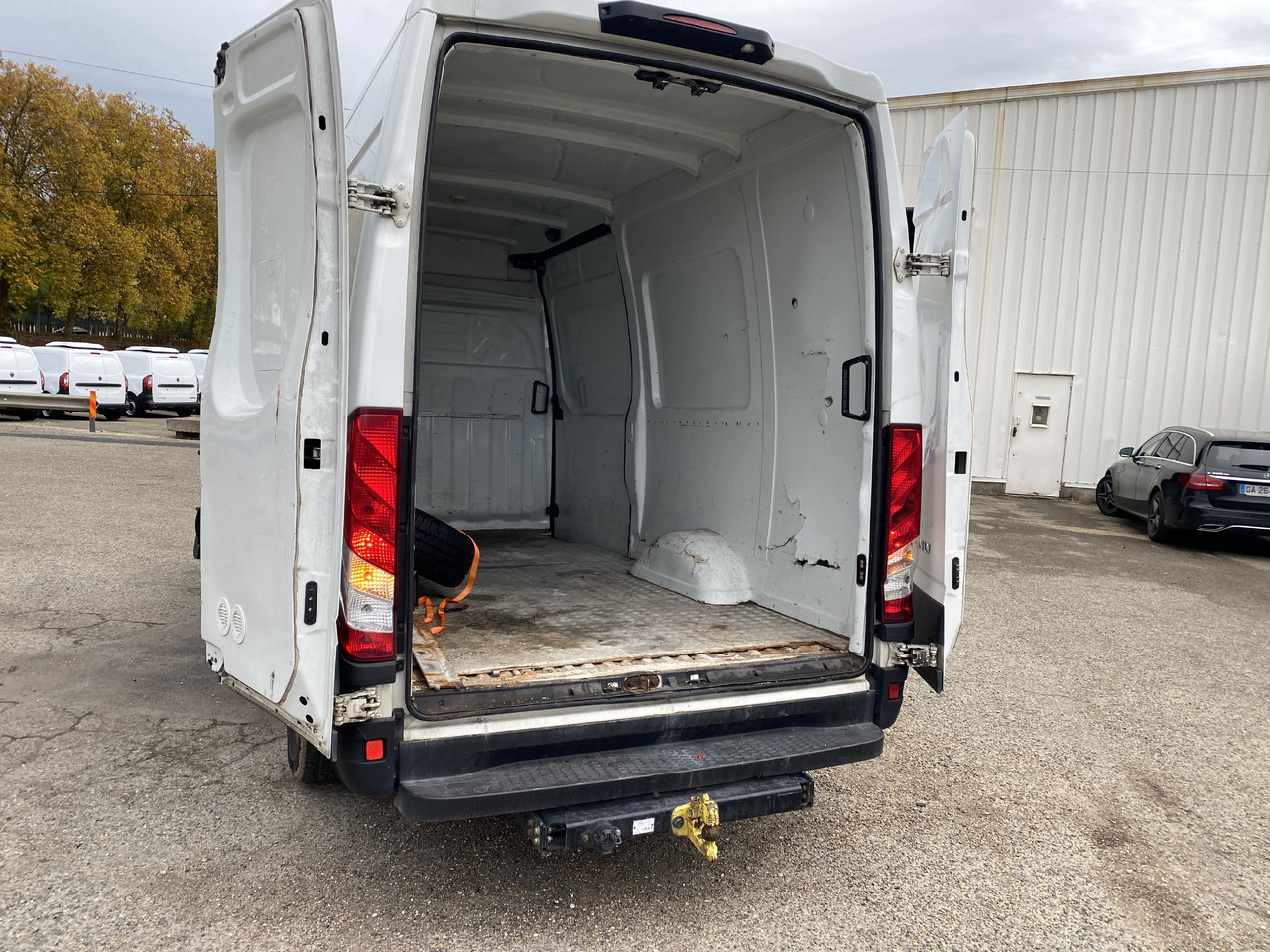 IVECO DAILY 35S18 - Skåpbil: bild 5 IVECO DAILY 35S18 - Skåpbil: bild 5