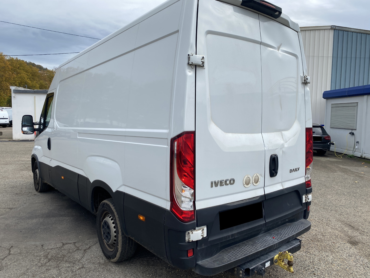 IVECO DAILY 35S18 - Skåpbil: bild 4 IVECO DAILY 35S18 - Skåpbil: bild 4