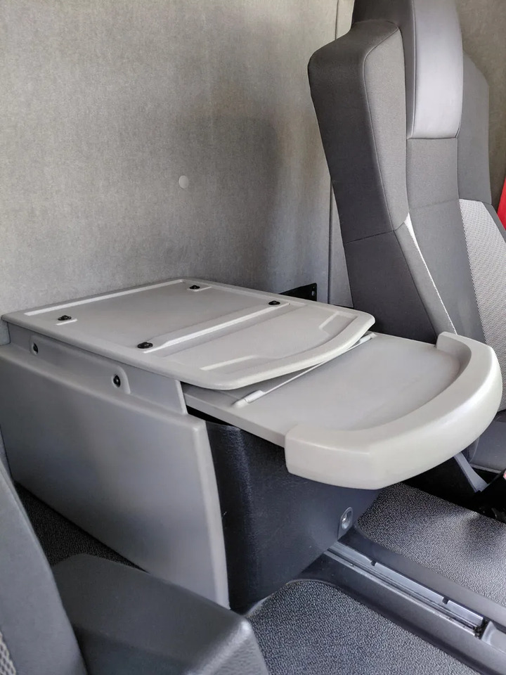 2019 Renault D 12T - Lastbil med skåp: bild 5 2019 Renault D 12T - Lastbil med skåp: bild 5