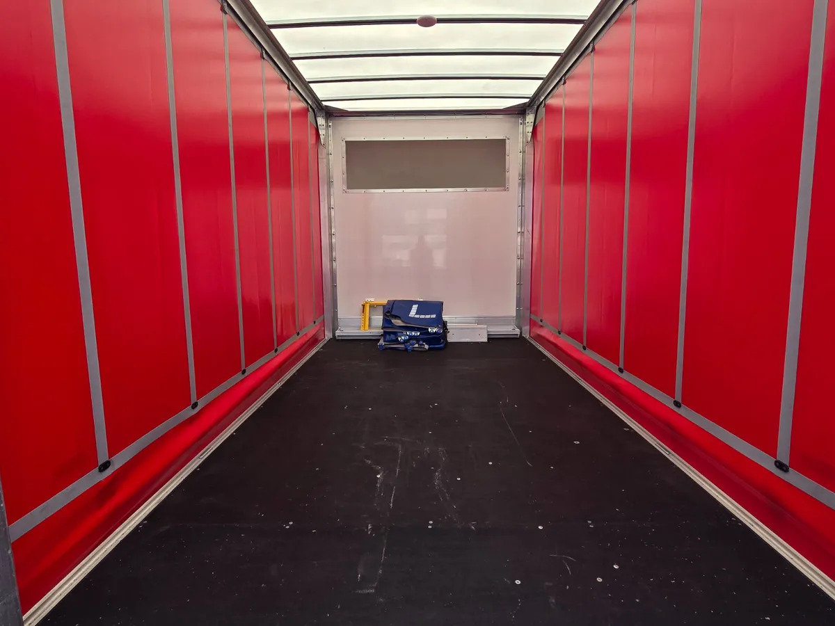 NEW Renault Master Red Edition Curtain Side - Transportbil med kapell: bild 5 NEW Renault Master Red Edition Curtain Side - Transportbil med kapell: bild 5