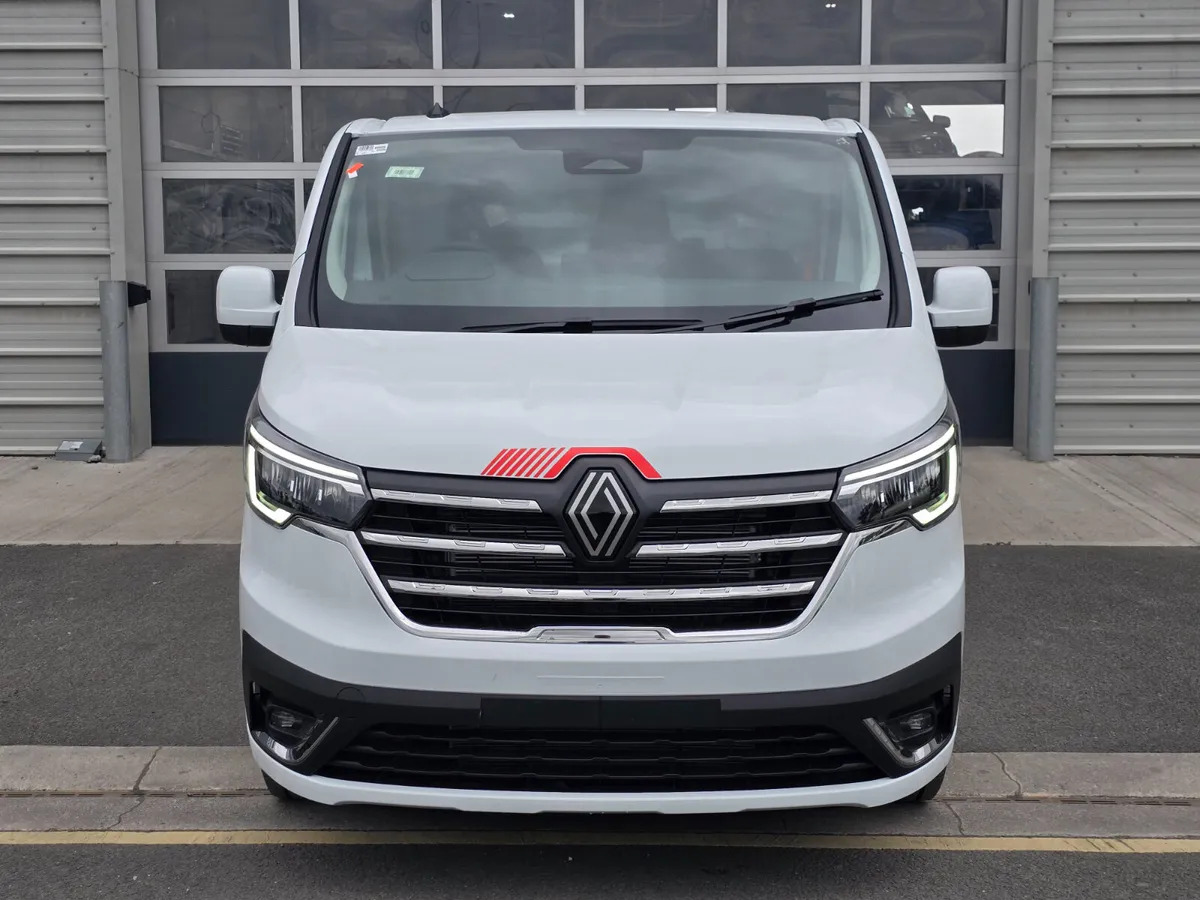 Leasa  NEW Renault Trafic Exclusive 170BHP/150BHP Auto White NEW Renault Trafic Exclusive 170BHP/150BHP Auto White: bild 8