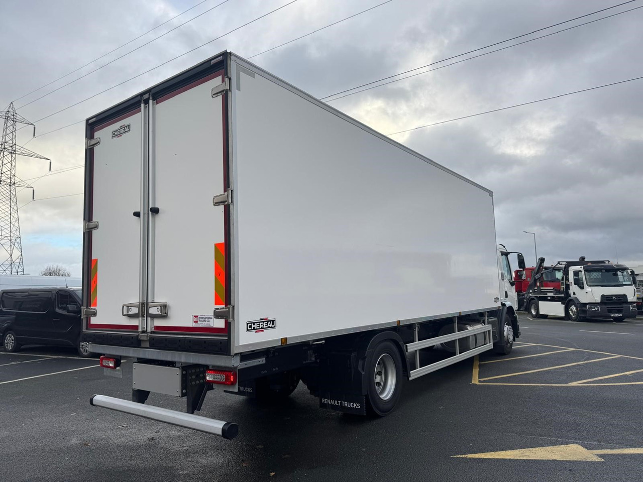 Renault Trucks D 18 Wide 4×2 with Chereau Body - Lastbil med skåp: bild 5 Renault Trucks D 18 Wide 4×2 with Chereau Body - Lastbil med skåp: bild 5