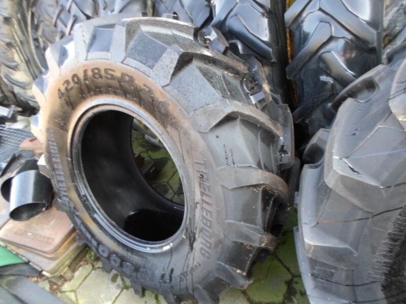 Banden Trelleborg banden 420/85R24 / 16.9R24 TM 700 - Däck för Lantbruksmaskiner: bild 1 Banden Trelleborg banden 420/85R24 / 16.9R24 TM 700 - Däck för Lantbruksmaskiner: bild 1