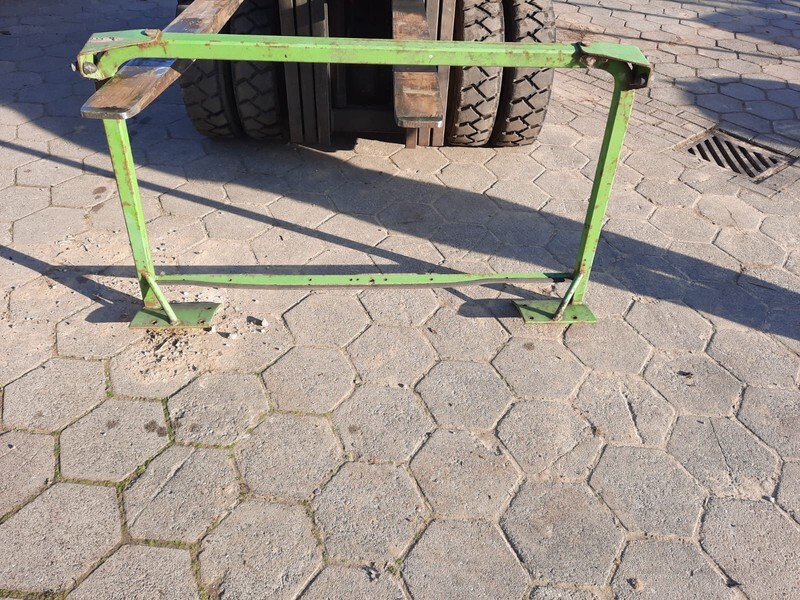 Deutz Fahr 06 07 - Hytt och interiör för Lantbruksmaskiner: bild 2 Deutz Fahr 06 07 - Hytt och interiör för Lantbruksmaskiner: bild 2